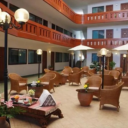 Tawan Court Hotel